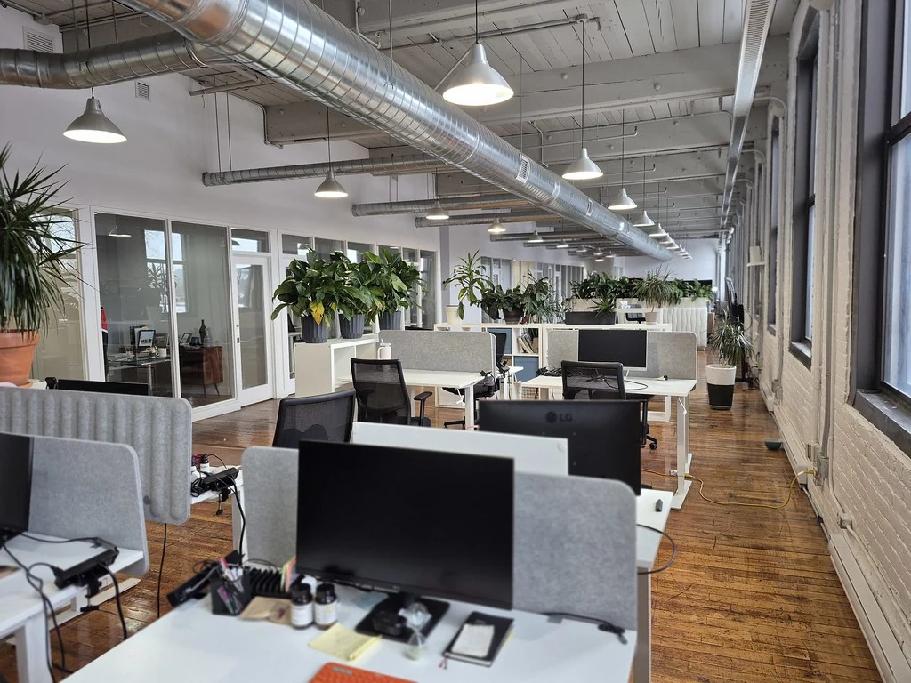 Espace de coworking lumineux à Montréal, Saint-Henri
