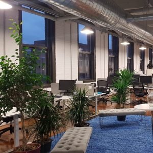 Work efficiently in Nuage B’s coworking space in Montreal. Enjoy a flexible, professional, and inspiring environment designed for productivity.